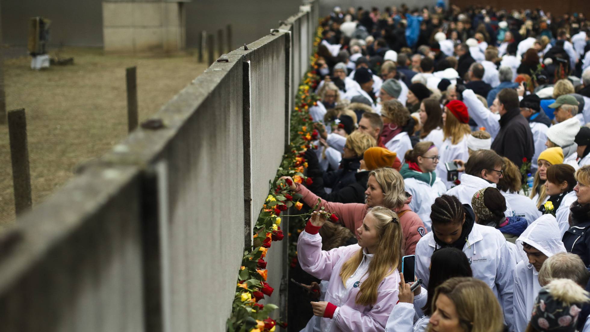 Pensado no comércio exterior alemão após a queda do muro de Berlim. Em 2019, a queda do muro de Berlim completou 30 anos.