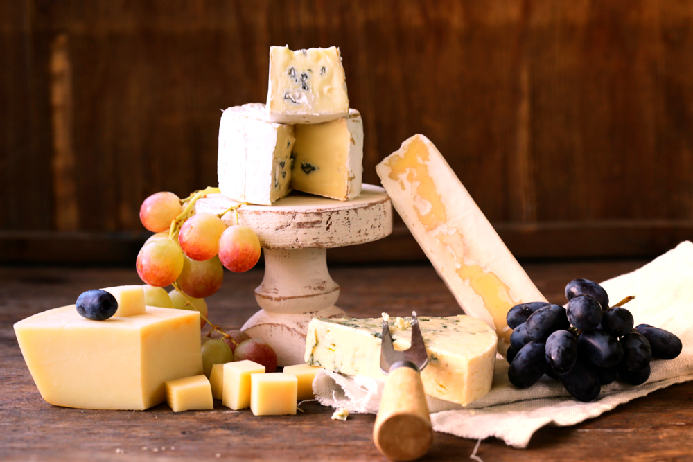 Vários tipos de queijo
