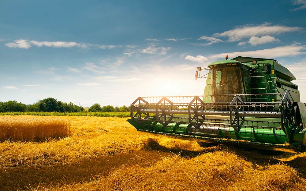 Importação de máquinas agrícolas tecnológicas representada por equipamento no campo